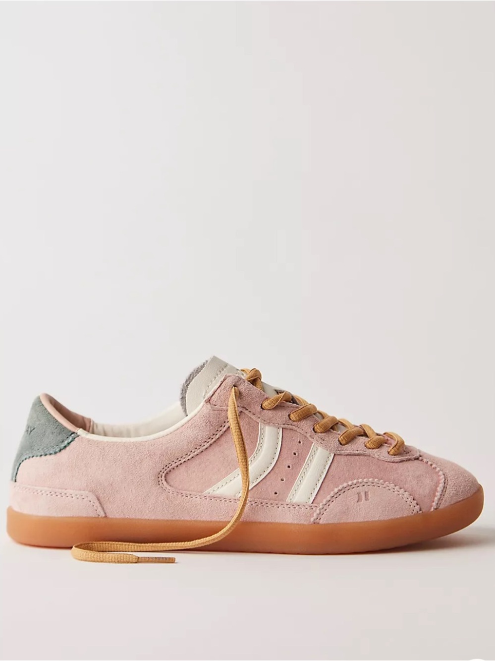 Coolway 8 Sneakers Kizuna Sneakers Suede in Nude pink gold white no box